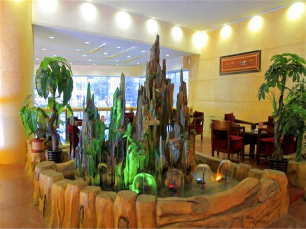Lanzhou Hualian Hotel Εξωτερικό φωτογραφία